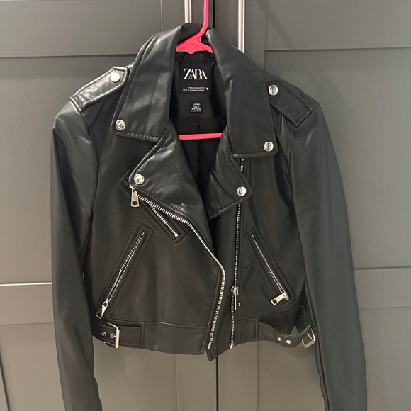 Zara Jackets & Blazers - Barely Worn Zara Black Leather Jacket